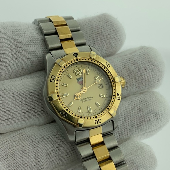 TAG HEUER 2000 Series Prof WK1321QuartzLadiesWatch main image 4